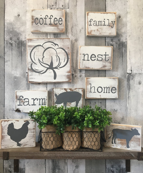 Mini farmhouse signs