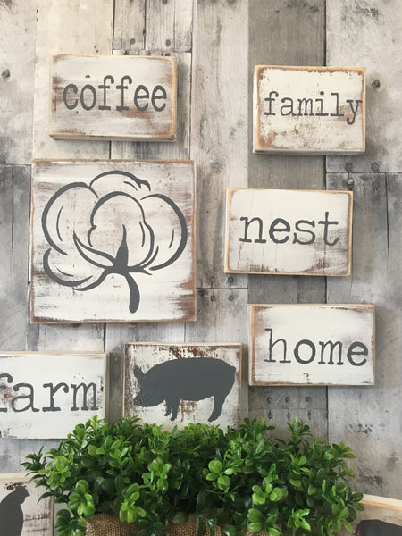 Mini farmhouse signs