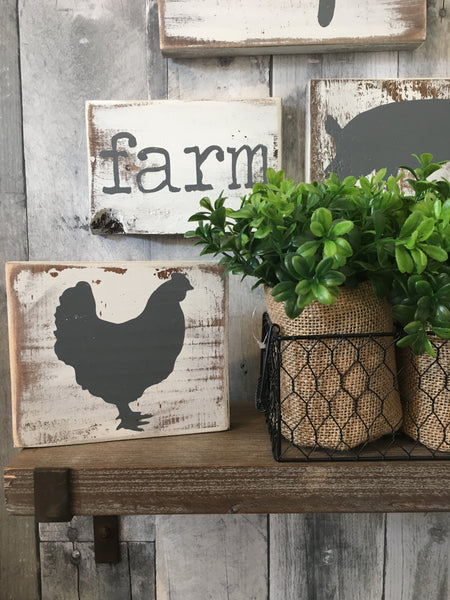 Mini farmhouse signs
