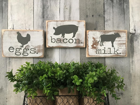 Farmhouse signs