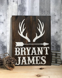 Nursery wood name sign, Distressed nursery name, Rustic nursery decor, nursery arrows decor, Nursery wall decor, woodland nursery